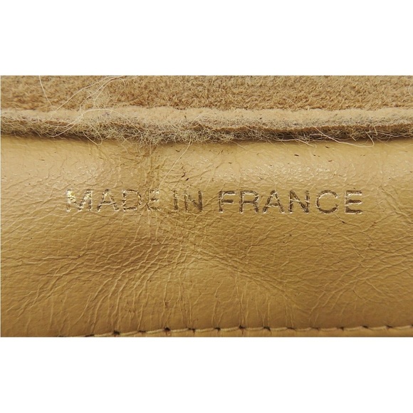 CHANEL Beige Shearling Tote - Picture 14 of 16